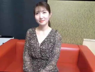 Meg Vicious 沉迷于我的鸡巴并在她身上撒尿 - SQUIRT -